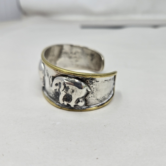 Taxco Sterling Silver Mexico Vintage 2 Tone Elephant Cuff Bracelet Good Luck 30G - Picture 3 of 11